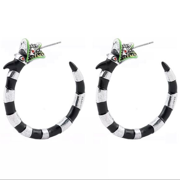 ONE PAIR LEFT! BEETLE JUICE HOOP LOOP FETISH BLACK & WHITE STRIPE SAND WORM 🪱 - Picture 12 of 16